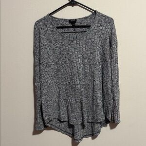 Women’s gray A.n.a. Long sleeved top